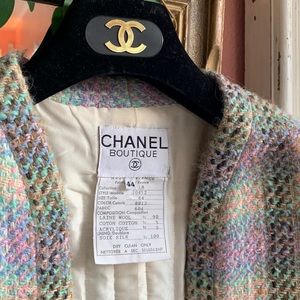 Vintage CHANEL Pastel Tweed Skirt Suit M/L 44